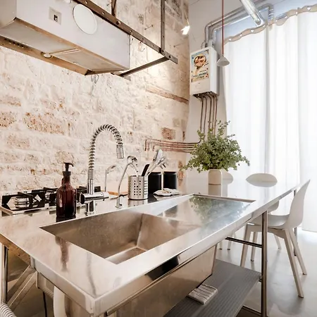 Palazzo D'amelj Elegant Modern Loft דירה בארי
