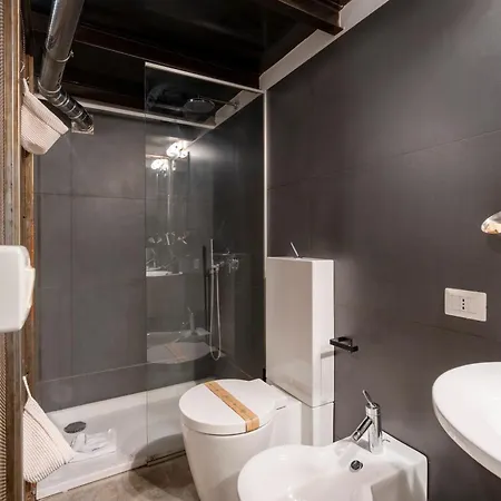 Palazzo D'amelj Elegant Modern Loft Apartment *