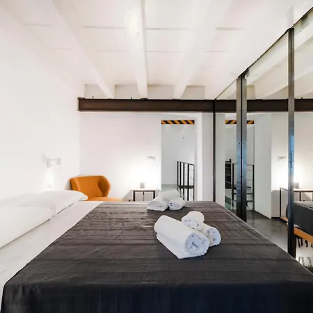 Palazzo D'amelj Elegant Modern Loft